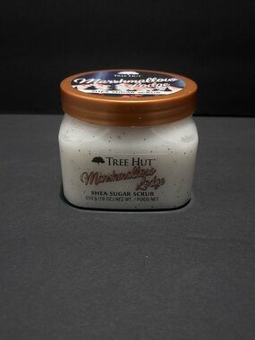 Tree Hut Marshmallow Lodge Shea Sugar Scrub - White - Limited Edition - NEW